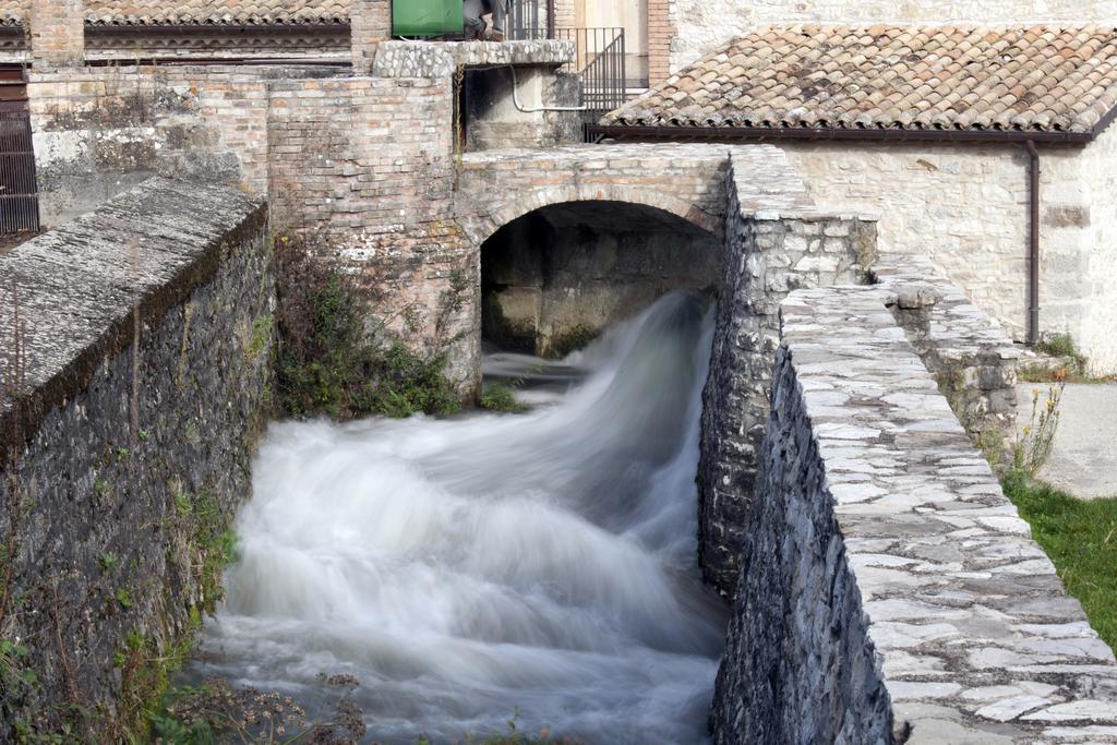 Albergo Diffuso La Piana Dei Mulini Colle d'Anchise Buitenkant foto